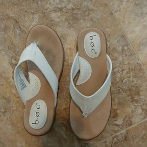 b.o.c. sandals